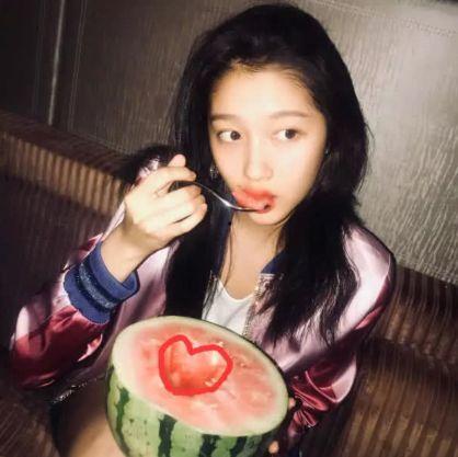 关晓彤爆料吃瓜,娱乐圈那些鲜为人知的瓜