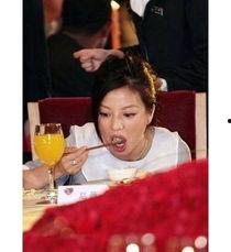 靳东赵薇吃瓜爆料,吃瓜爆料引热议