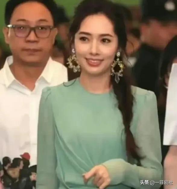 圈内明星吃瓜爆料,明星幕后故事大曝光！