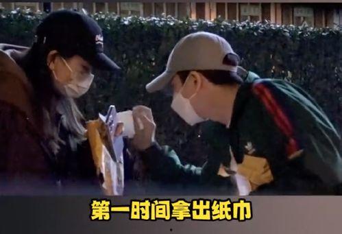 911网红领巾吃瓜爆料,揭秘娱乐圈幕后真相