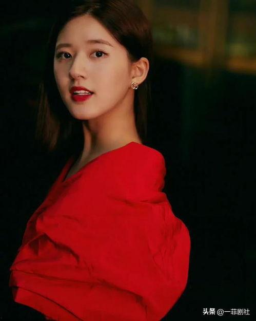 吃瓜爆料顶流女,揭秘顶流女生的不为人知一面