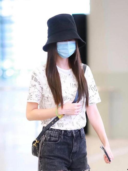 盘点明星网红撞衫图片,撞衫瞬间，时尚对决