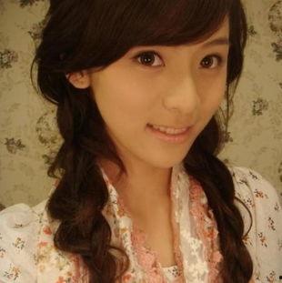 漂亮明星网红,璀璨星光下的网络魅力