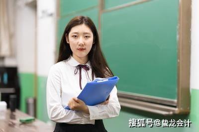 吃瓜爆料高中女教师